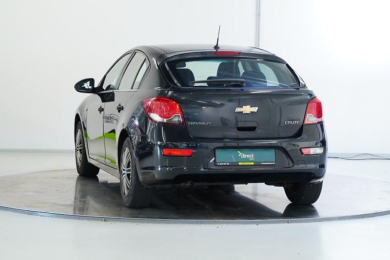 Chevrolet Cruze - fotka 7 z 22