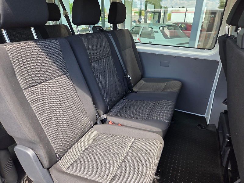 Volkswagen Transporter (2021) 2.0 TDi - fotka 6 z 9