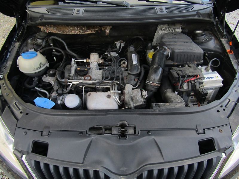 Škoda Roomster (2011) 1.2TSI 63kW SCOUT ZIMNÍ PNEU - fotka 37 z 37
