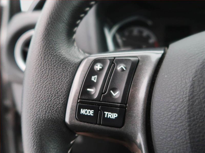 Toyota Yaris (2020) 1.5 Dual VVT-i, Serv.kniha - fotka 17 z 18