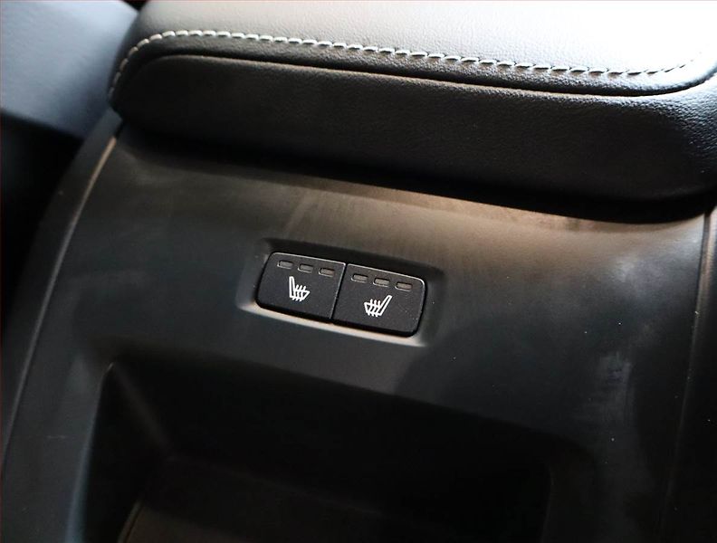 Volvo XC60 (2023) B4 AWD - fotka 27 z 32