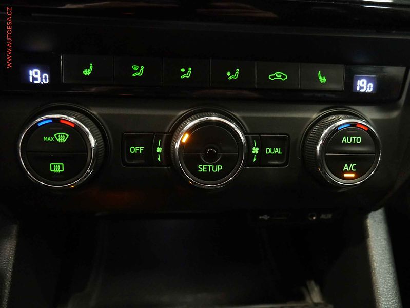 Škoda Octavia (2014) 2.0TDi, 2.maj, Bixen, AC - fotka 14 z 21
