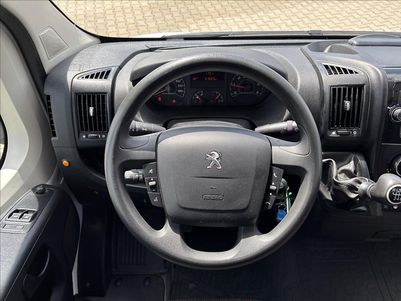 Peugeot Boxer 2,2 BHDI 103kW L2 Kombi Van - fotka 18 z 34