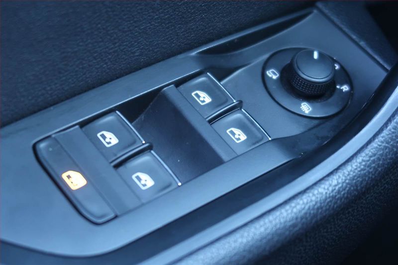 Škoda Superb (2016) Laurin&Klement 2.0 TSI - fotka 16 z 30