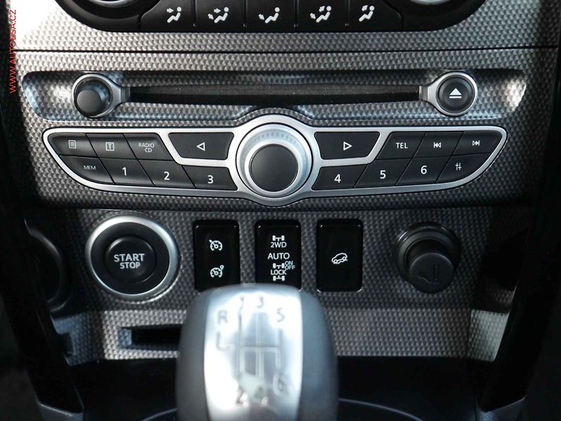 Renault Koleos (2013) 2.0 DCi 4x4, Navi, výhřev - fotka 14 z 16