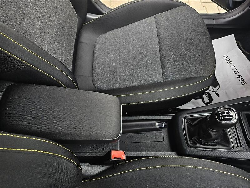 Škoda Fabia III 1,0 MPi55 KW Soleil - fotka 33 z 43