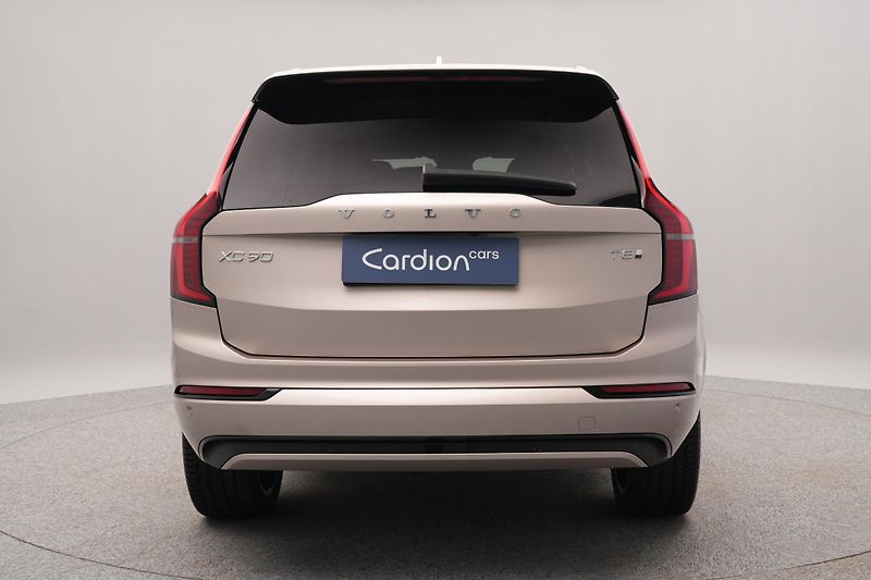 Volvo XC90 (2026) T8 AWD RECHARGE DARK PLUS 7m - fotka 11 z 29
