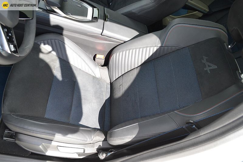 Renault Rafale esprit Alpine E-Tech full hybr - fotka 34 z 75