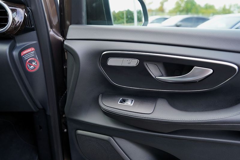 Mercedes-Benz Třídy V V 250d 4Matic/Extra Long/kůže/ - fotka 21 z 45