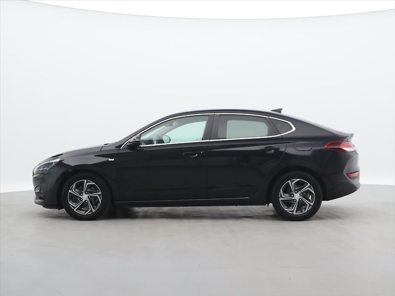 Hyundai i30 1.5 T-GDI Mild LED CZ - fotka 4 z 33