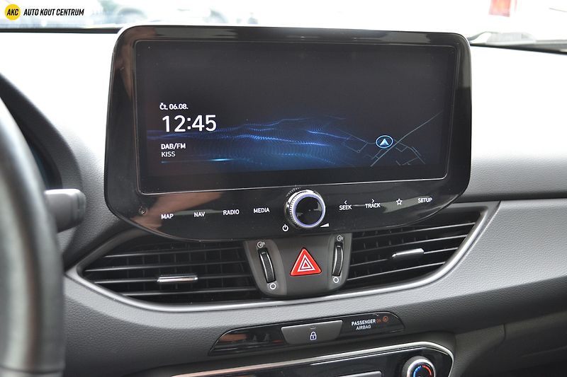 Hyundai i30 WG 1,5I MT SMART FAMILY NAVI - fotka 25 z 47