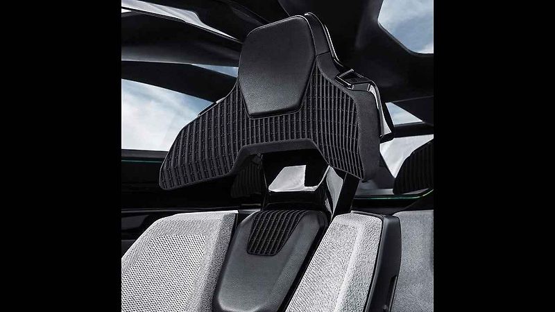 Peugeot Instinct.