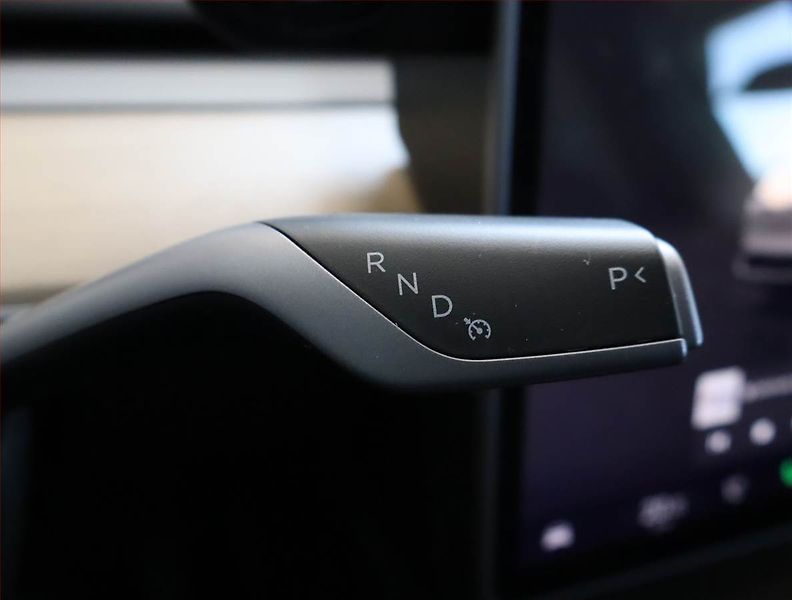 Tesla Model Y (2024) Long Range AWD 79kWh, SoH 95% - fotka 13 z 30