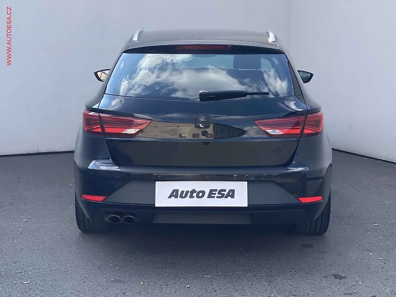 Seat Leon (2017) 1.8 TSi, FR, LED, navi, +kola - fotka 5 z 19