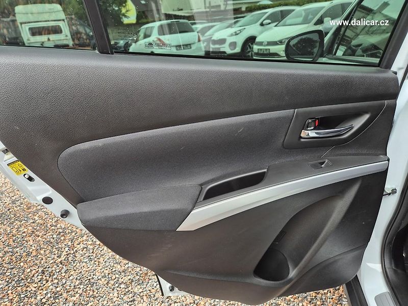 Suzuki SX4 S-Cross (2014) 1.6VVT 88KW CLUB Tažné - fotka 40 z 53