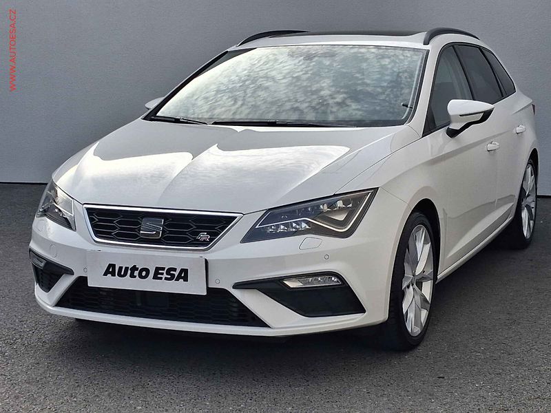 Seat Leon (2017) 1.8 TSi, FR, LED, +ALU, panor - fotka 3 z 18
