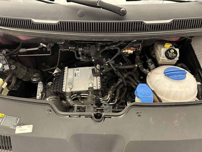 Volkswagen Transporter 2.0 TDI - fotka 21 z 21