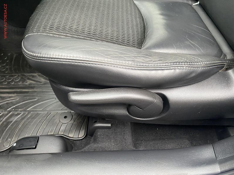 Mazda 6 (2010) 2.2MZR-CD, Bixen, kůže, TZ - fotka 14 z 16