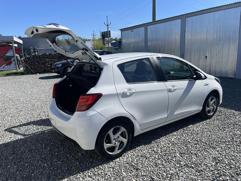 Toyota Yaris 1.5i 16v HYBRID 142TKM TOP 1A! - fotka 114 z 169