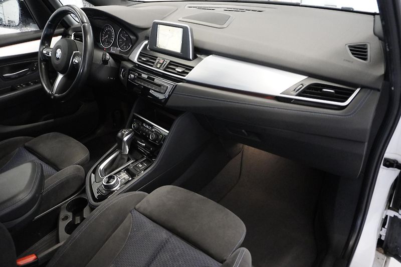 BMW Řada 2 GRAN TOURER XDRIVE M-SPORT AUT - fotka 27 z 29