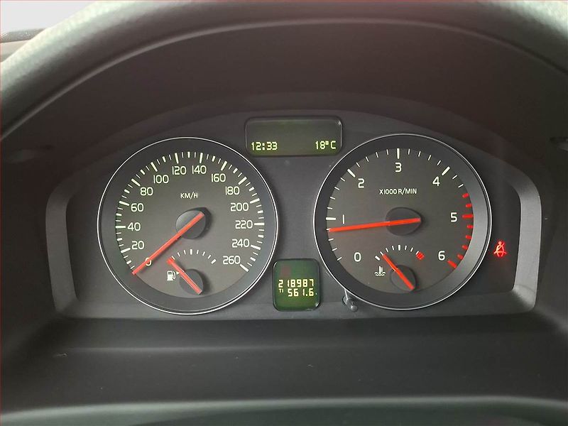 Volvo C30 (2010) 1.6 D, Serv.kniha, po STK - fotka 10 z 15