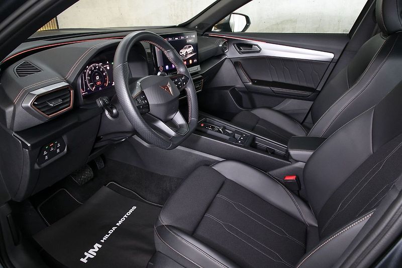 Cupra Formentor 2.0TSI 140kW DSG Matrix ZÁRUKA - fotka 13 z 37