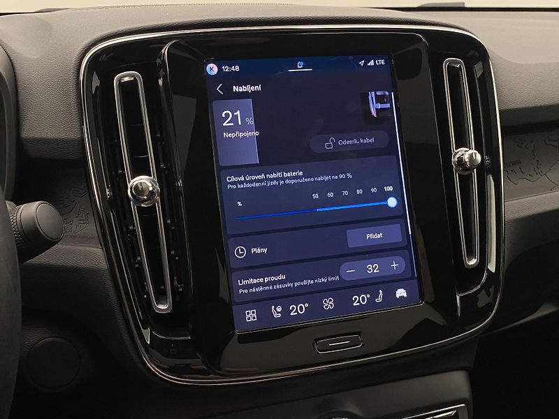 Volvo EC40 TWIN AWD BLACK REZERVACE - fotka 64 z 68