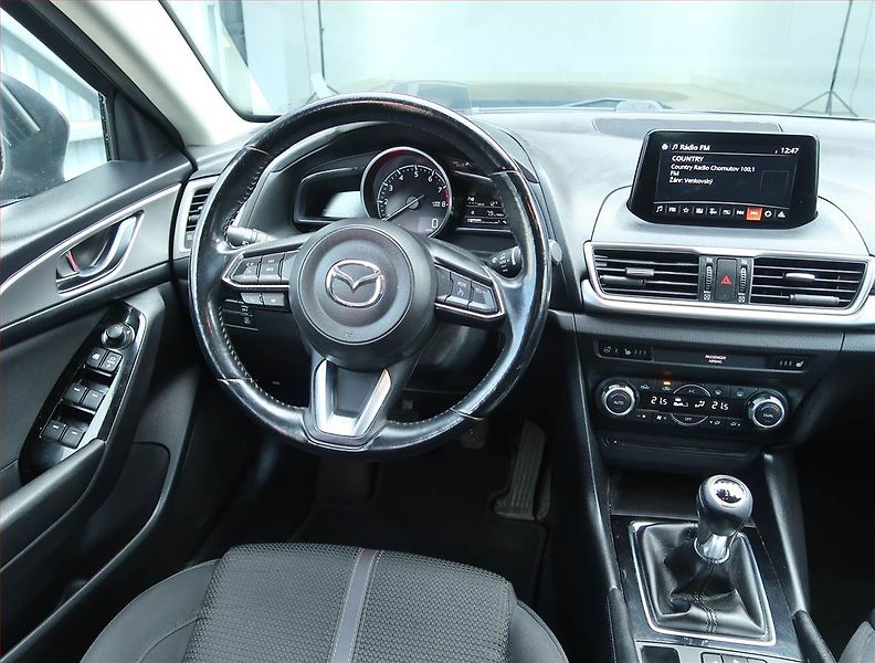 Mazda 3 (2018) 2.0 Skyactiv-G, Serv.kniha - fotka 7 z 15