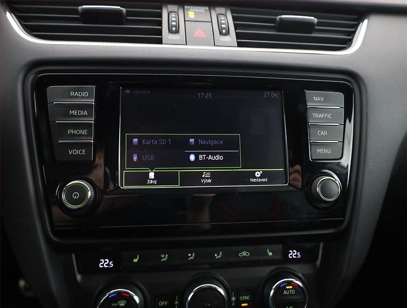 Škoda Octavia (2016) RS 2.0 TDI, Kůže, Navi - fotka 12 z 20