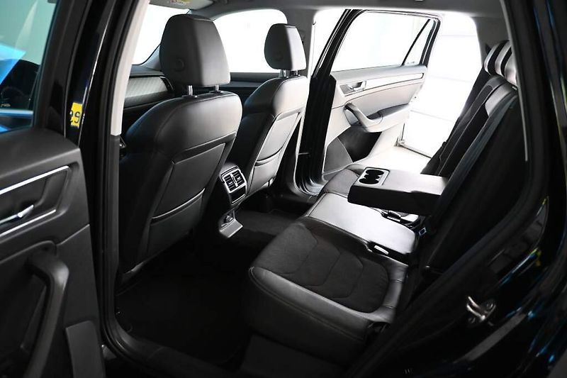 Škoda Kodiaq (2023) 2.0 4x4 LED Matrix DSG STYLE T - fotka 9 z 34