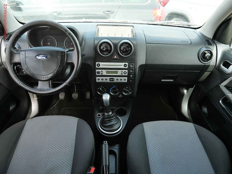 Ford Fusion (2004) 1.6i, AC, TZ - fotka 8 z 14