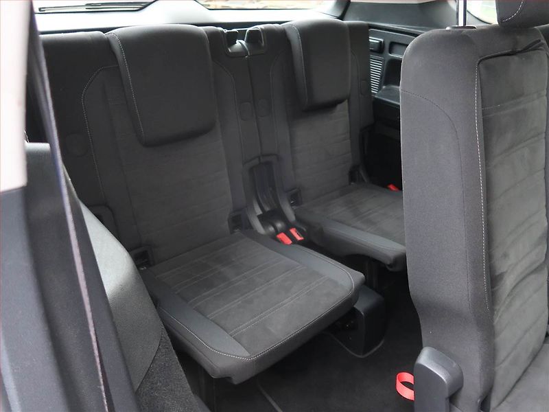 Volkswagen Touran (2018) Highline 2.0 TDI - fotka 20 z 25
