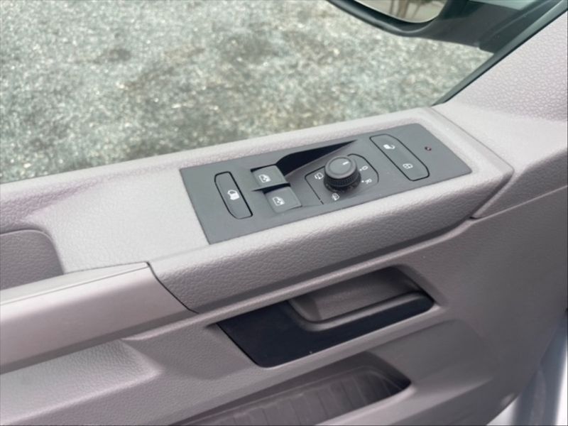 Volkswagen Transporter 2,0 TDI 110 - fotka 11 z 11