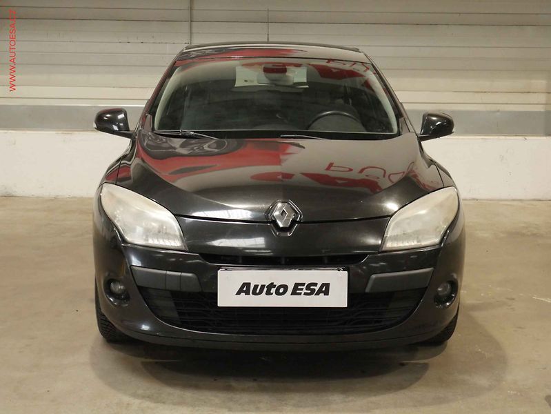 Renault Mégane (2010) 1.5 dCi, autoAC, temp - fotka 2 z 19