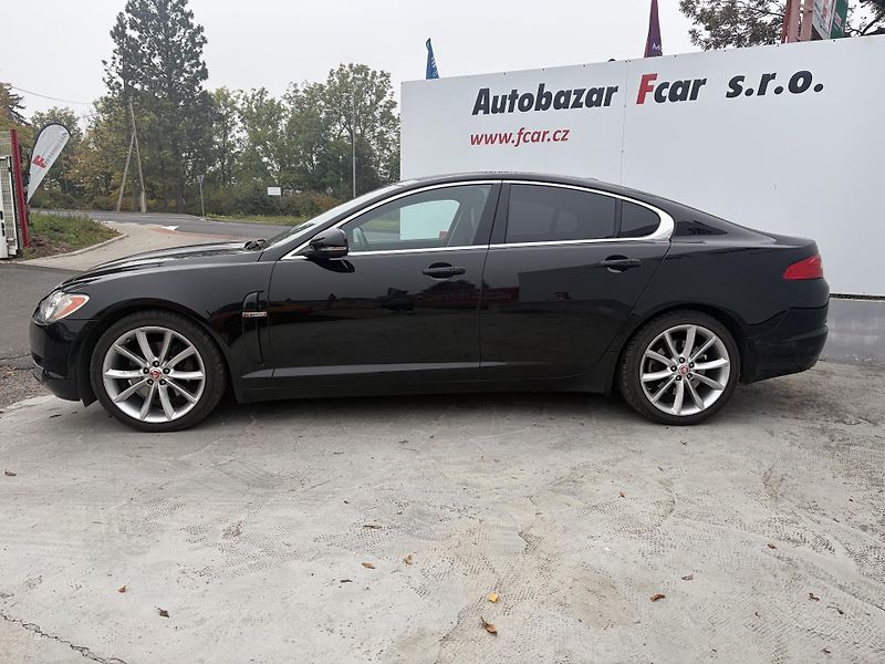Jaguar XF (2010) 3.0 V6D - fotka 5 z 28