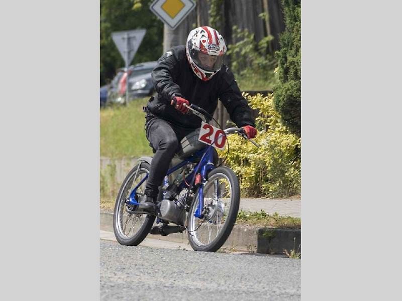 První červencová sobota byla v Rychtářově ve znamení mopedů. Moped rallye ho ovládla s čtyřiadvacátým ročníkem.