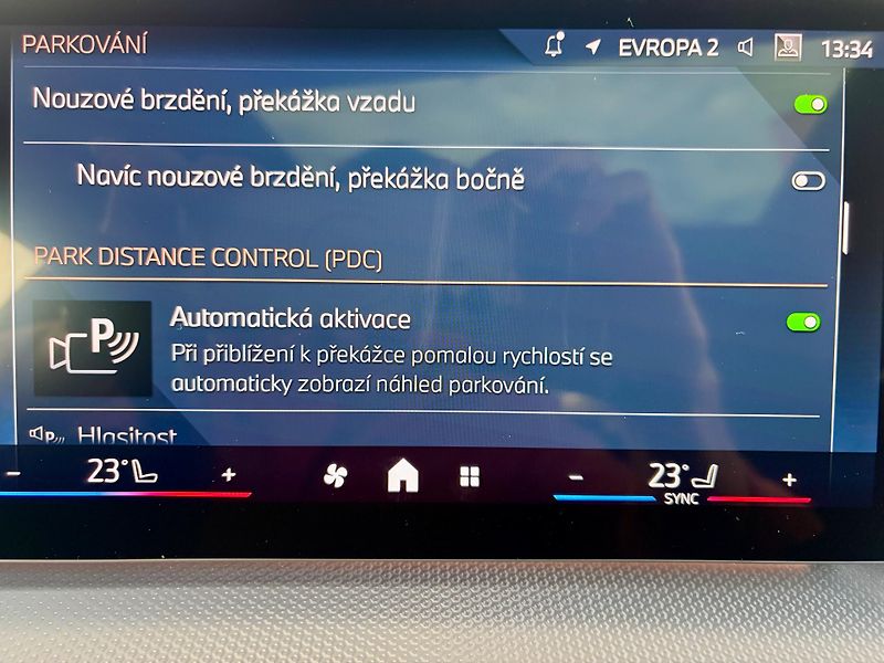 BMW X2 (2025) xDrive20dM ACC HUD Ad.LED PANO - fotka 39 z 48