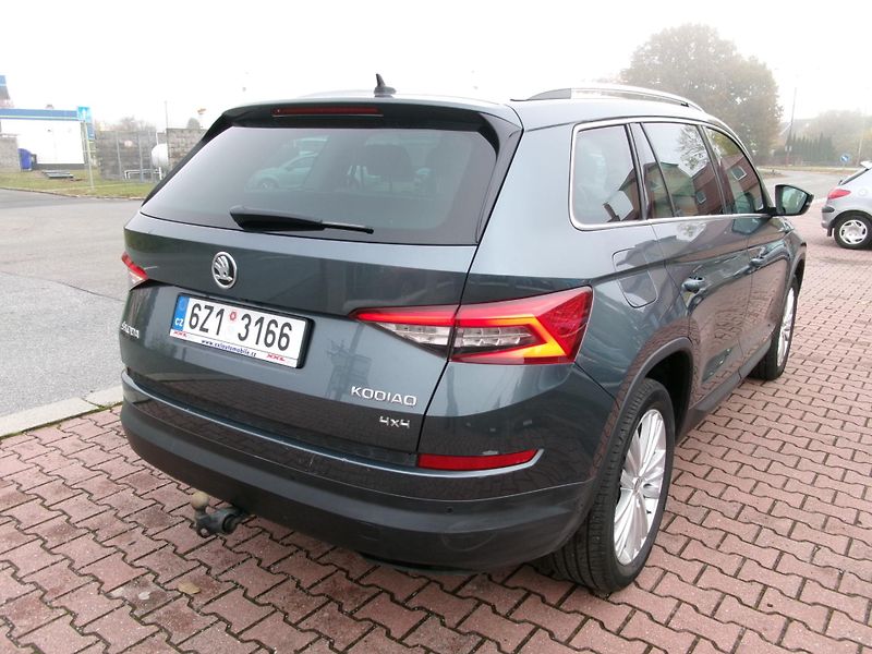 Škoda Kodiaq (2018) 2,0TSI 4x4 DSG NAVI ALU ČR - fotka 9 z 55