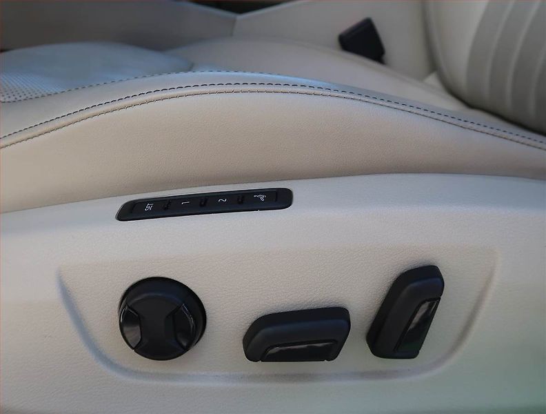 Škoda Superb (2019) Laurin&Klement 2.0 TDI - fotka 15 z 19