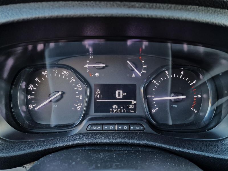 Opel Vivaro 1.5CDTI 88kW, původ ČR,1.Maj. - fotka 23 z 47