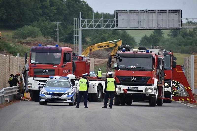 Poláci otevřou během letních prázdnin poslední úsek S3 u hranic s Českem Bolków - Kamienna Góra. V úterý tam prováděli cvičení záchranných složek.