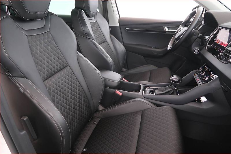 Škoda Karoq (2021) 1.5 TSI - fotka 9 z 18