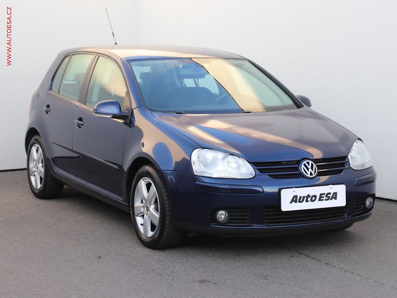 Volkswagen Golf (2005) 1.6 i, ČR, AC, tempomat, - fotka 1 z 3