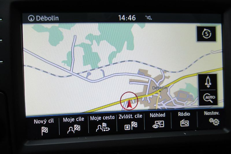 Volkswagen Polo 1.0 MPi AUT. KLIMA  NAVIGACE - fotka 13 z 26