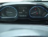 Peugeot 2008 (2017) Style 1.2 PureTech, Automat - náhled 11