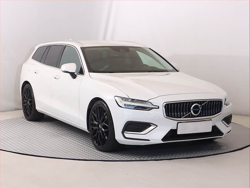 Volvo V60 (2019) T6 AWD - fotka 1 z 22