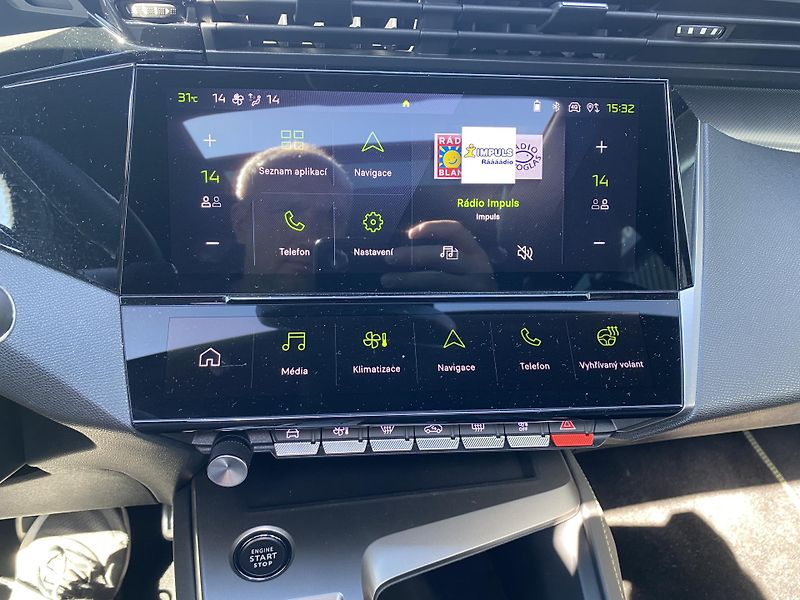 Peugeot 408 GT - Hybrid 145 e-DCS6 - fotka 18 z 42