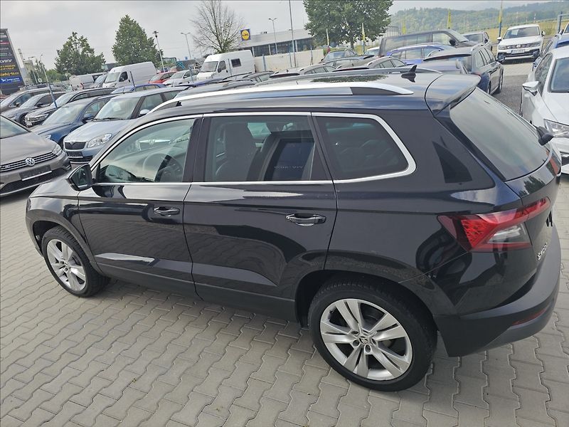 Škoda Karoq 1,5 TSi 110 KW DSG STYLE+ KŮŽE - fotka 9 z 49
