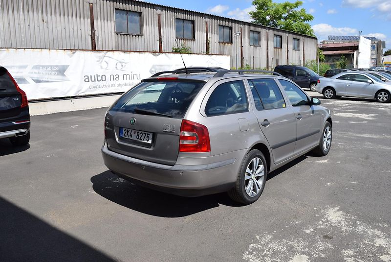 Škoda Octavia (2007) 1.6MPI 75kw CLASSIC KLIMA  - fotka 7 z 38