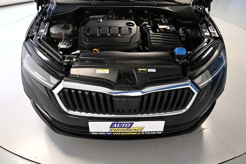 Škoda Octavia (2023) 2.0 DSG LED VIRTUAL TDI - fotka 30 z 32